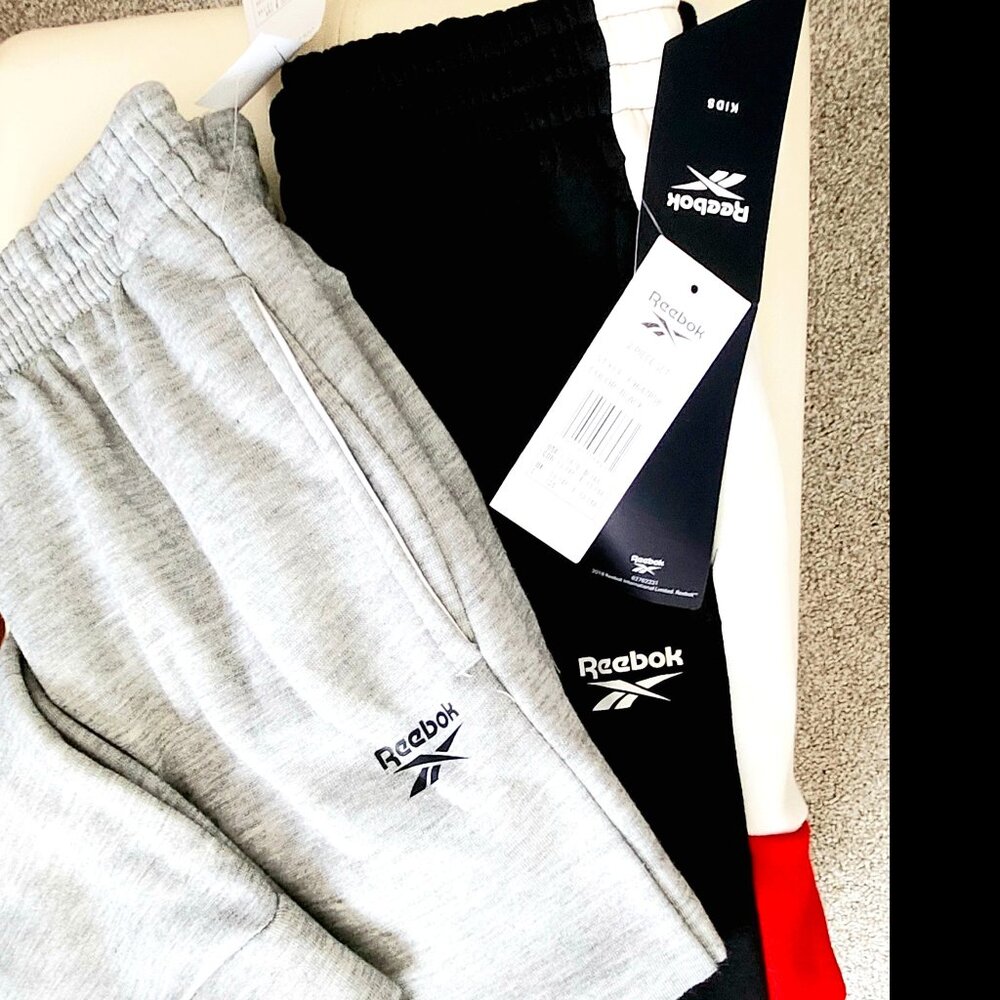 NWT Lot of 2 Pr Kids sweatpants NWT Reebok Youth M Grey, Black Red